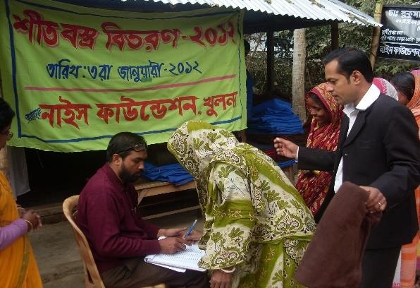 Distribution of Blankets to the Poor in Flood-prone Areas